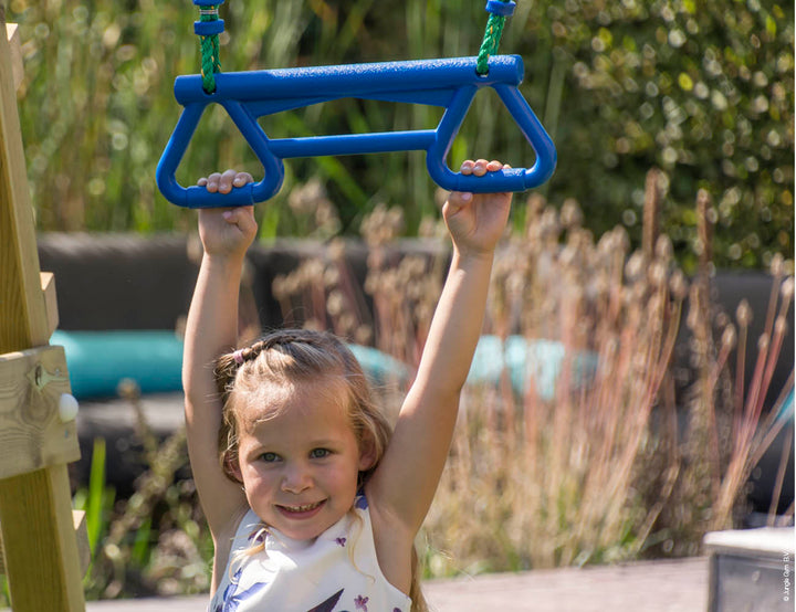 Jungle Cirque | Wooden climbing frame with swings & climbing net